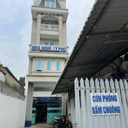 Ky Phu Hotel Thuan An Bagian luar foto