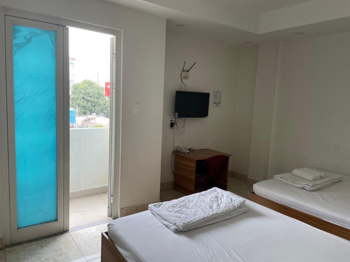 Ky Phu Hotel Thuan An Bagian luar foto