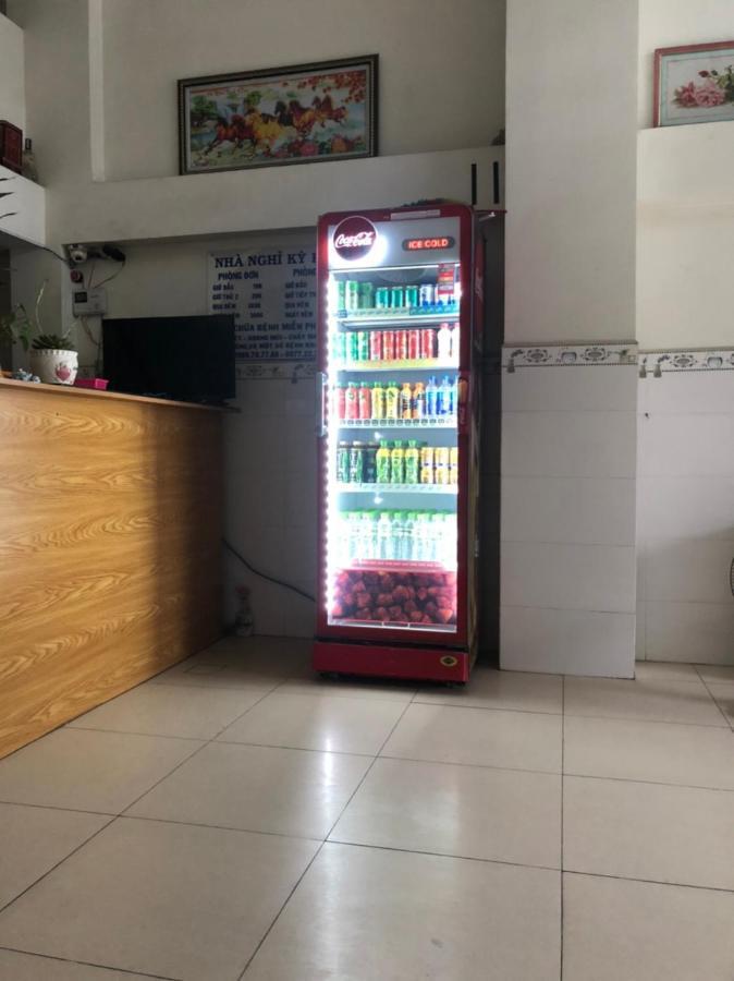 Ky Phu Hotel Thuan An Bagian luar foto